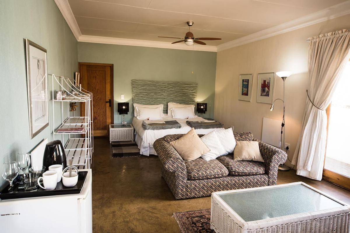 278 On Main Clarens Exterior foto