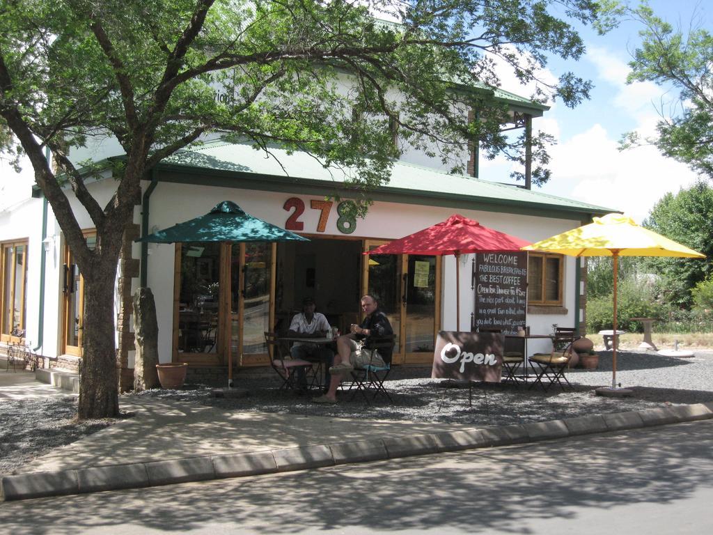 278 On Main Clarens Exterior foto