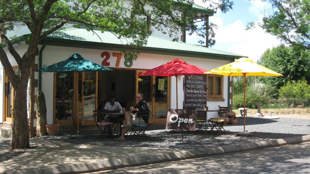 278 On Main Clarens Exterior foto