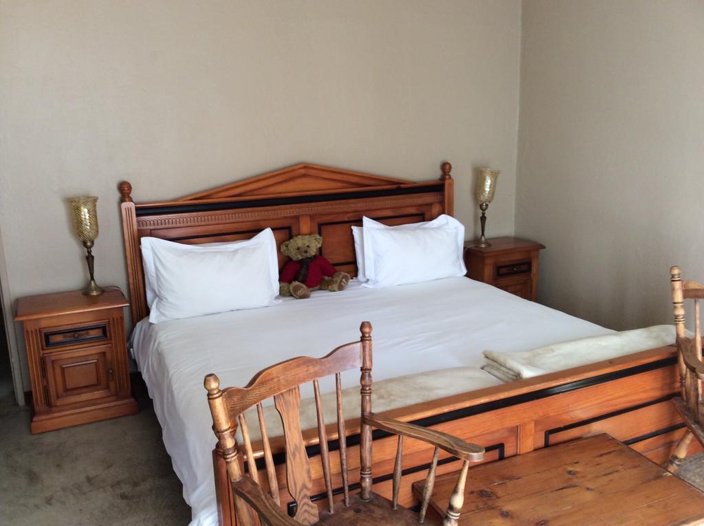 278 On Main Clarens Quarto foto