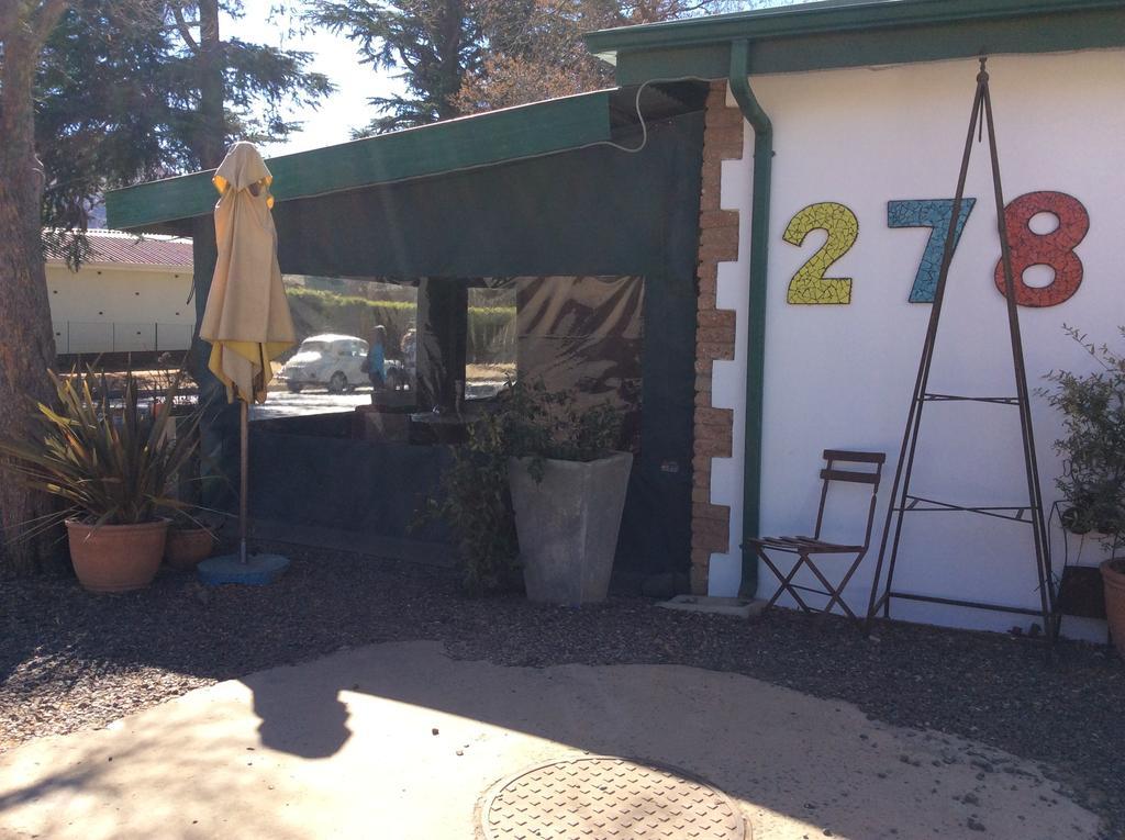 278 On Main Clarens Exterior foto