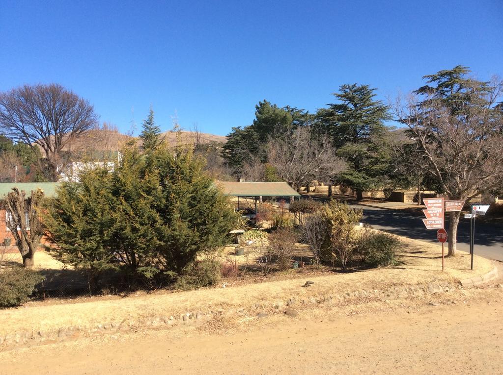 278 On Main Clarens Exterior foto