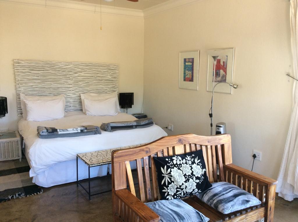 278 On Main Clarens Quarto foto